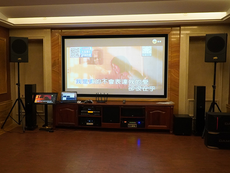 家庭kTV系統是什么如何組建家庭卡拉OK如何連接設備？